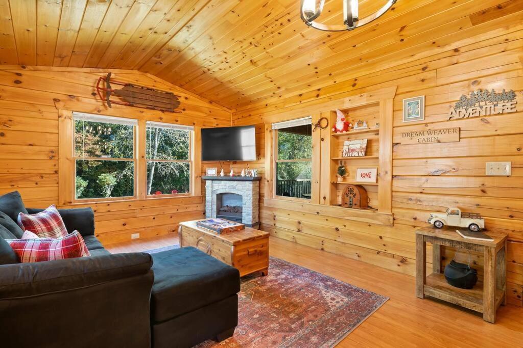 Dream Weaver Cabin Villa Candler ภายนอก รูปภาพ