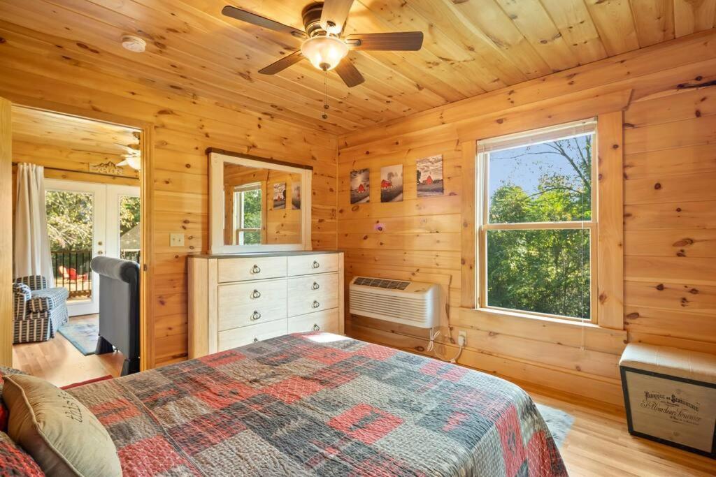 Dream Weaver Cabin Villa Candler ภายนอก รูปภาพ